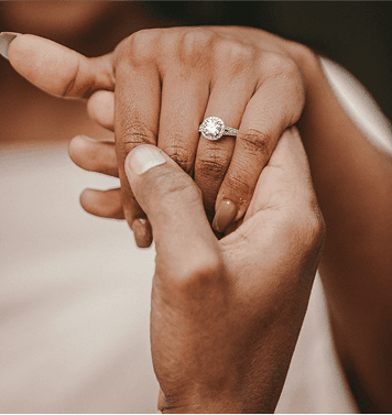 Paris Proposal Ring – Rose Gold, Oval Lab Diamond